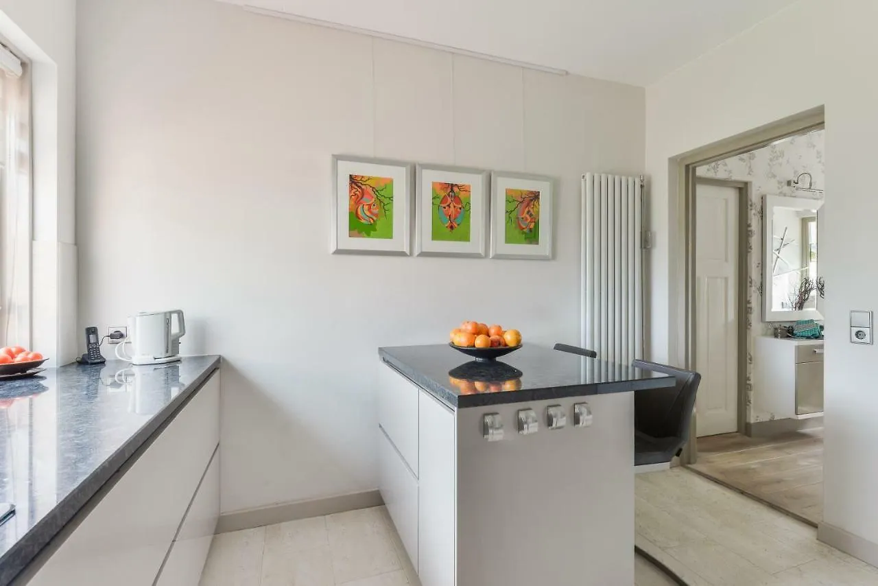 Spacious Family Home Halfweg 0*,